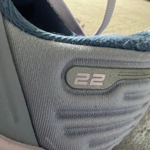 Brooks Running shoes Adrenaline GTS 22 - Picture 10 of 11